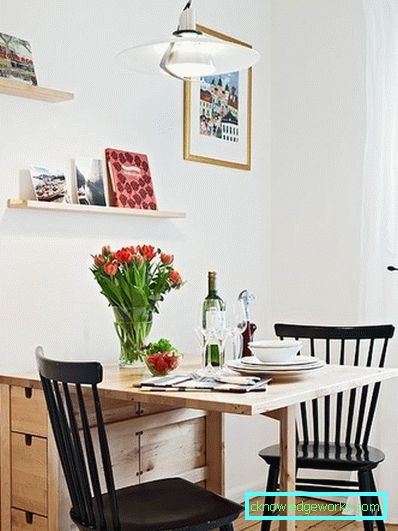 Zidni stol za kuhinju